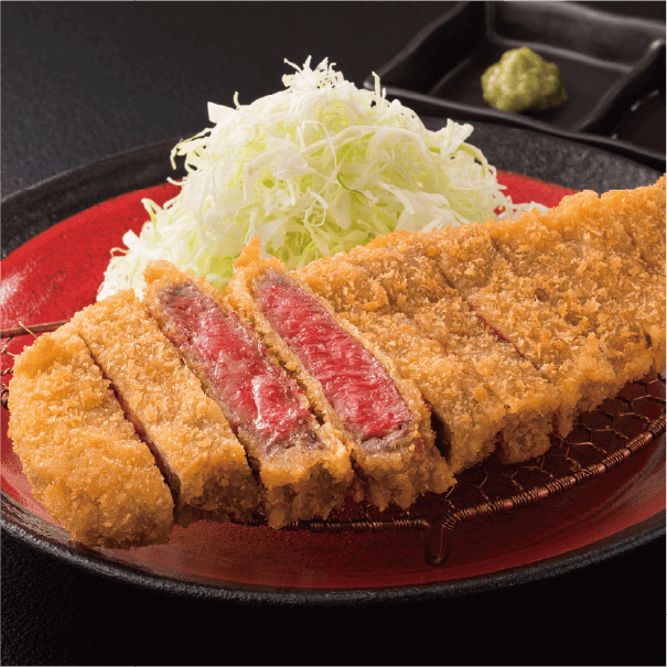 【肉のこだわり】 黒べこの牛かつは、牛肉本来の旨みを最大限に引き出す為、厳選部位